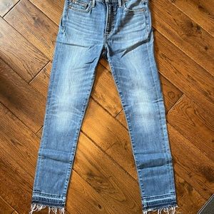 Denim Forum - The Nico Mid-rise Skinny Crop